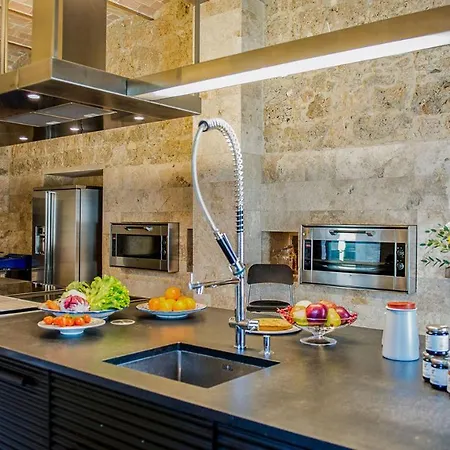 Vila Poggio Mori 20 *